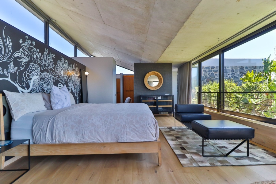 3 Bedroom Property for Sale in Bakoven Western Cape